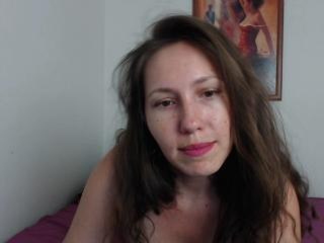 RaquelBlaze Medium Tits Shaved Pussy Naughty Brunette Tits Webcam Model