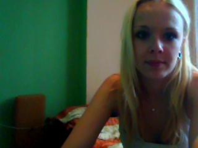 Xandra01 Teen Pussy Small Tits Straight Shaved Pussy Female Blonde