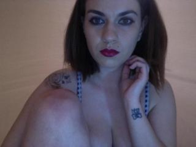 LycyousPynk Shaved Pussy Brown Eyes Pussy Webcam Model Medium Tits Teen