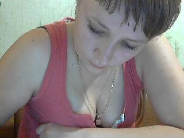 Jara2727 Female Brown Eyes Middle Eastern Pussy Webcam Babe