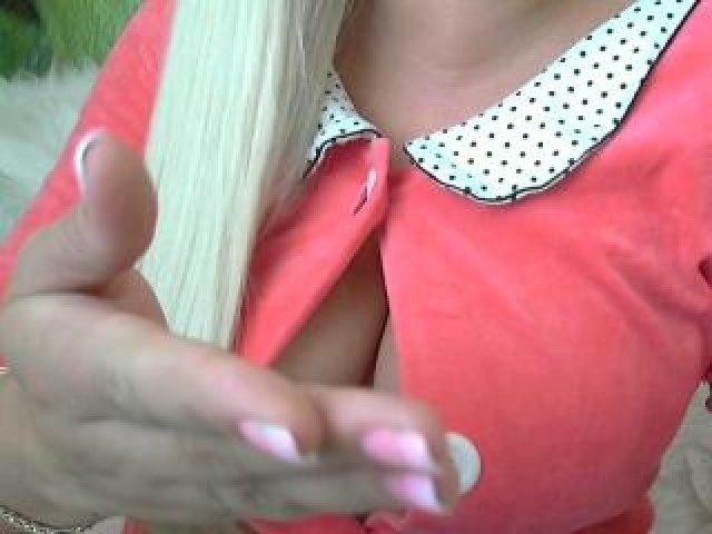 TAGIRA Blonde Large Tits Webcam Female Latino Straight Pussy