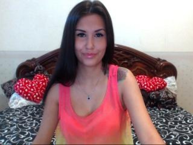 DidiMonroe Latina Medium Tits Brunette Webcam Webcam Model