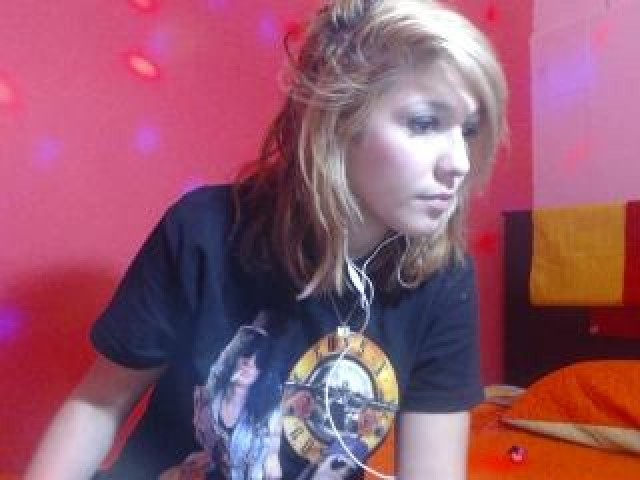 Jessismile23 Blonde Straight Brown Eyes Pussy Caucasian Tits Female