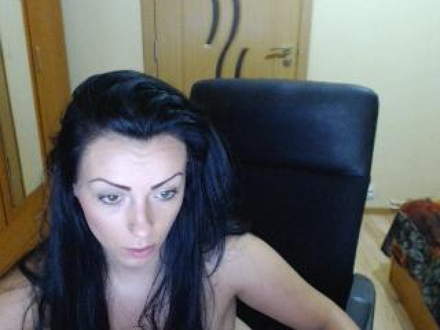 Curvysonia Live Horny Pussy Shaved Pussy Lesbian Brunette Green Eyes