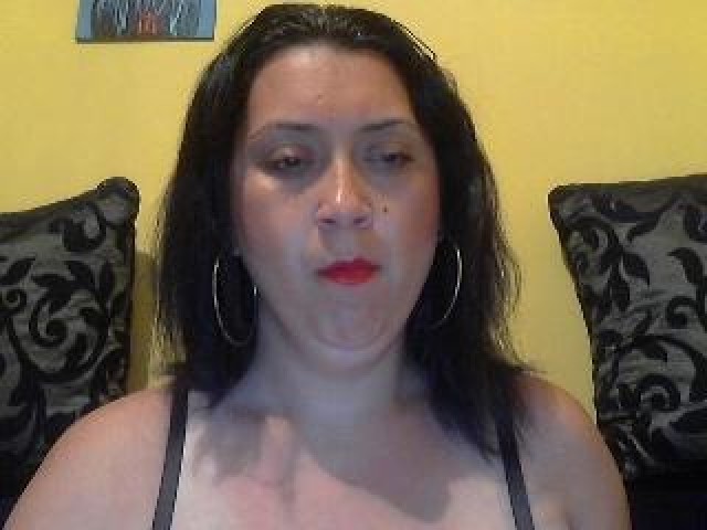 BuztyBrenda Female Babe Caucasian Pussy Brunette Brown Eyes Tits Webcam