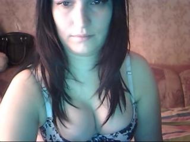 Squirty_peach Straight Tits Brunette Webcam Model Blue Eyes Babe