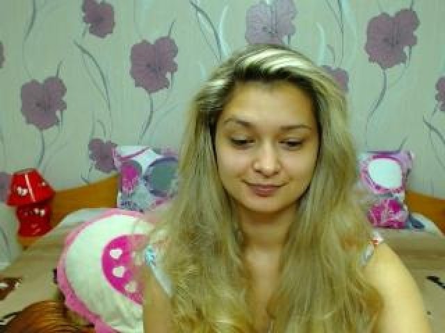 SexyWildAngel Caucasian Female Private Straight Brown Eyes Blonde