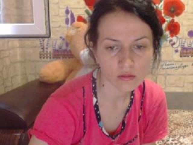 DinaSpice Female Babe Webcam Green Eyes Medium Tits Brunette