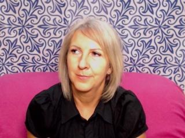 EricaMature Shaved Pussy Caucasian Pussy Straight Female Webcam Model