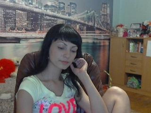 Evgeshkanik Green Eyes Shaved Pussy Brunette Webcam Model Caucasian