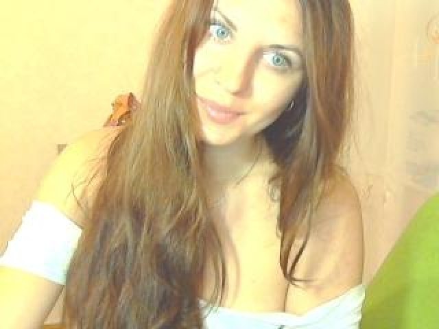 Busik2 Brunette Female Webcam Tits Webcam Model Trimmed Pussy