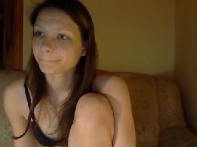 SabrinaSky Webcam Model Brunette Medium Tits Caucasian Shaved Pussy