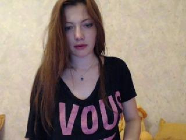 Sweety2014 Tits Webcam Model Straight Brunette Green Eyes Large Tits