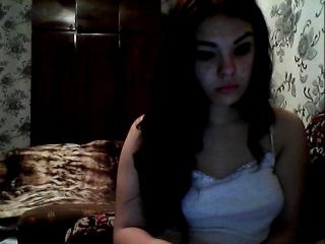 Oksi7 Female Brown Eyes Straight Brunette Pussy Webcam