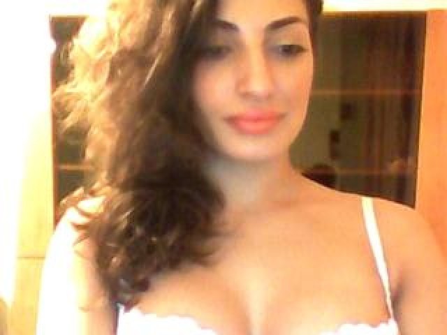 Misslatina23 Green Eyes Webcam Female Medium Tits Babe Shaved Pussy