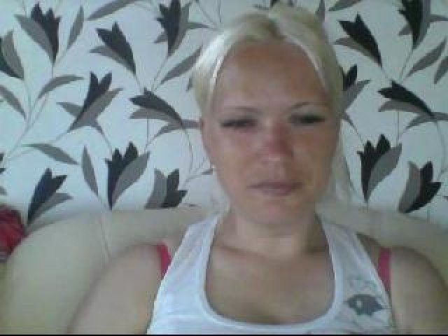 Kristela_ass Pussy Blue Eyes Female Shaved Pussy Webcam Model Caucasian