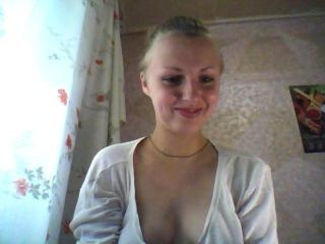Alesja6 Trimmed Pussy Female Webcam Teen Blonde Webcam Model Tits