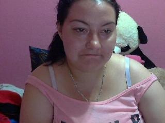 BustyEmma Female Brown Eyes Caucasian Brunette Webcam Webcam Model