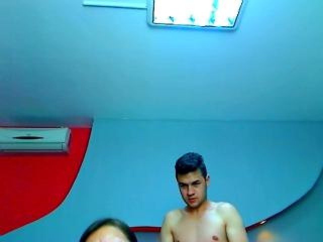 AlexAndJunko Green Eyes Couple Shaved Pussy Blonde Webcam Model Pussy