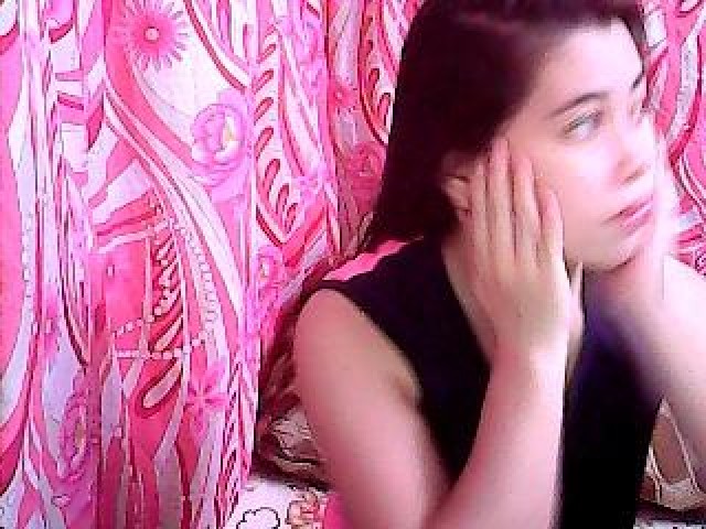 Xxcollenexx Live Shaved Pussy Brunette Webcam Model Hardcore