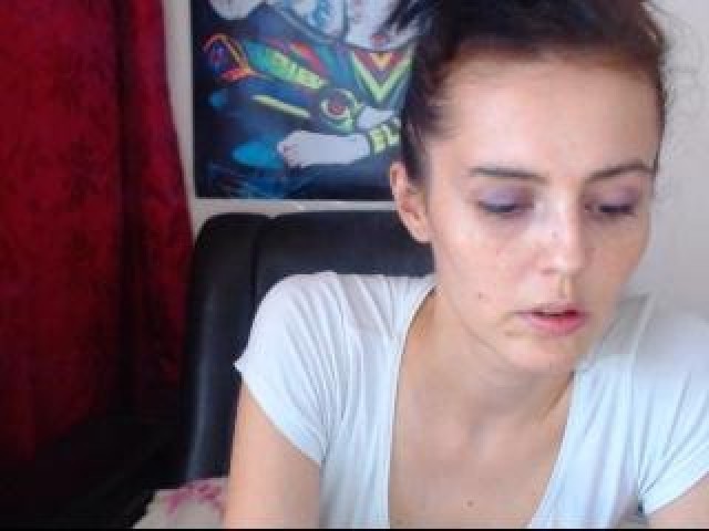 Eyeshot4u Female Brunette Shaved Pussy Webcam Webcam Model Babe Tits