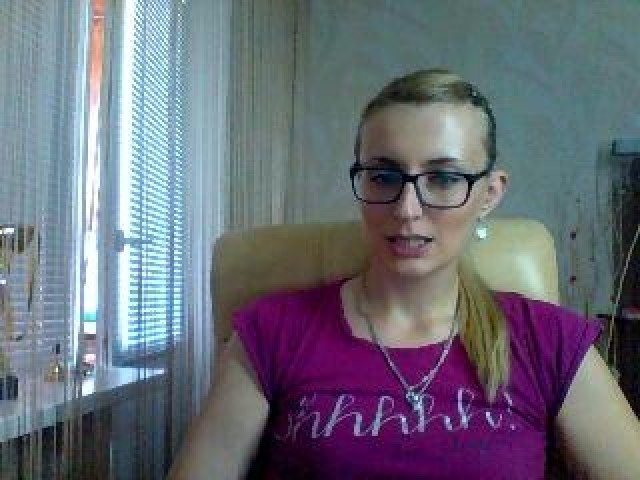 Malta Female Webcam Model Caucasian Babe Shaved Pussy Tits