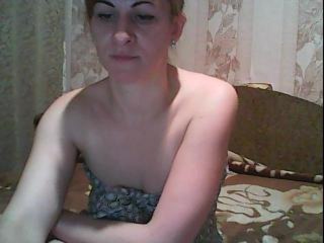 Kitty11 Caucasian Medium Tits Tits Female Trimmed Pussy Webcam