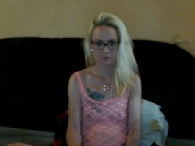 Nikkie25 Webcam Shaved Pussy Blonde Dirty Talk Caucasian Straight