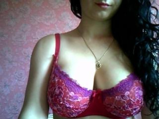 Kisspussy1 Female Green Eyes Webcam Model Latina Straight Tits Erotic