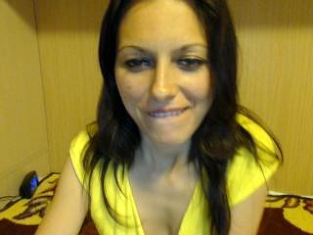 Angelslive5 Shaved Pussy Hispanic Brunette Tits Green Eyes Webcam