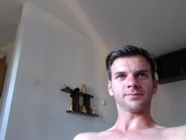 Mikeshow69 Webcam Male Webcam Model Caucasian Brunette Gay Green Eyes