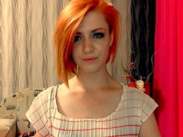 SweetFoxy Caucasian Female Redhead Green Eyes Webcam Tits