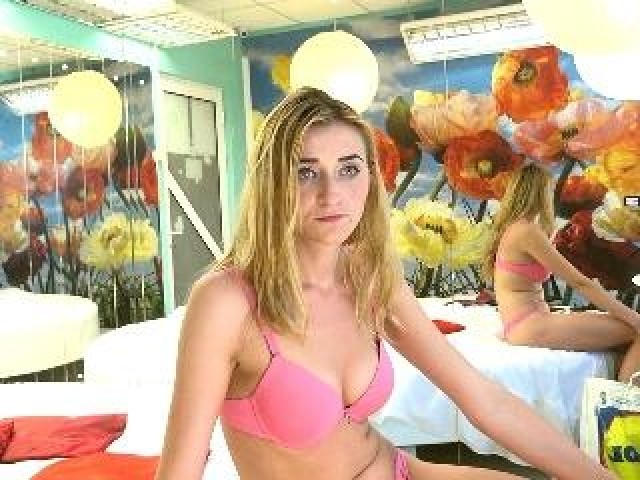 MeddeaXJess Teen Straight Blonde Caucasian Webcam Model Tits
