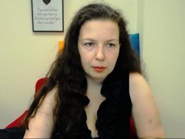 KarinaHOT Babe Shaved Pussy Brunette Large Tits Green Eyes Webcam