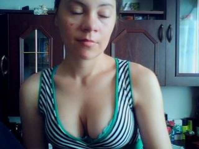 Sweet2Couple Webcam Caucasian Babe Female Shaved Pussy Brunette