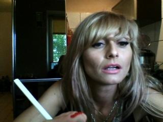 MissBarbie Straight Tits Caucasian Webcam Teen Blonde Webcam Model