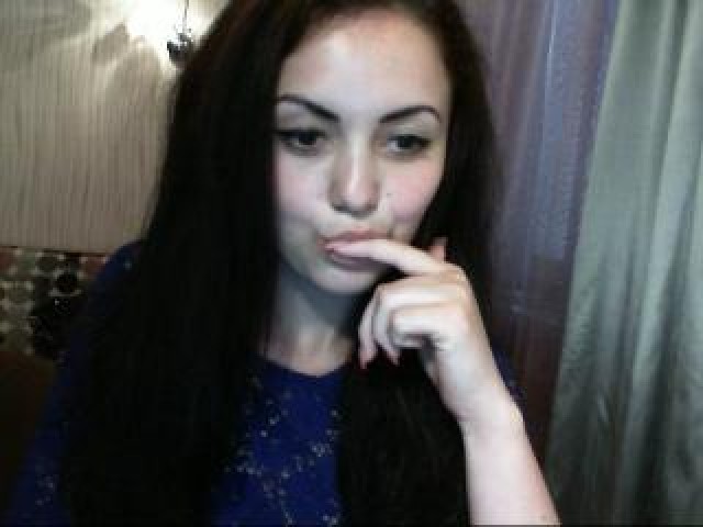 Julee_Diamond Webcam Teen Brunette Caucasian Medium Tits Webcam Model