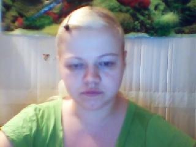 Alino4ka28 Female Blonde Straight Caucasian Babe Webcam Webcam Model