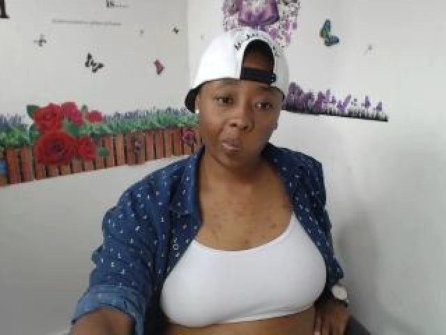 BlackSweet4U Tits Babe Brown Eyes Webcam Model Medium Tits Straight