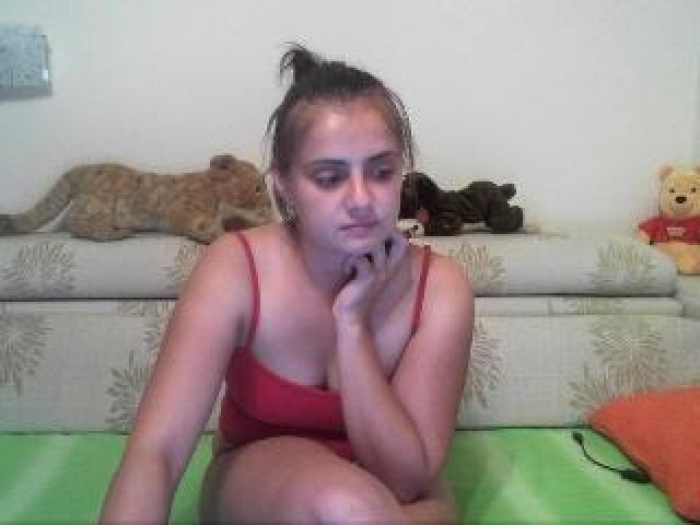 Cute_Angela Babe Shaved Pussy Brunette Straight Webcam Model Female