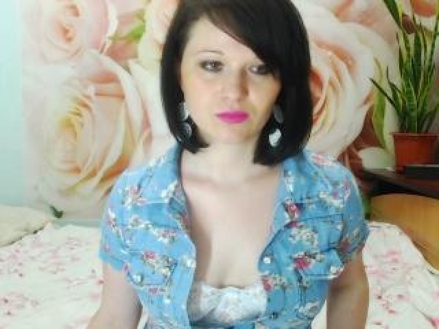 SweetLadyWoW Caucasian Female Medium Tits Babe Green Eyes Tits