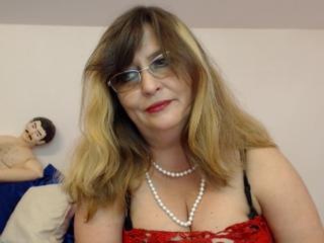 1SmartDiane Mature Caucasian Blonde Tits Pussy Webcam Straight