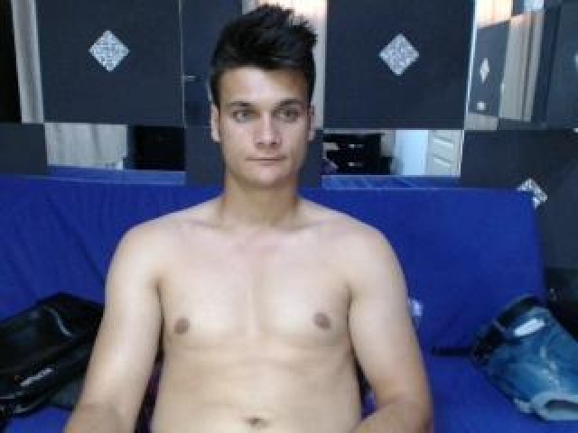 MikelToja Gay Webcam Male Brunette Shaved Pussy Pussy Webcam Model