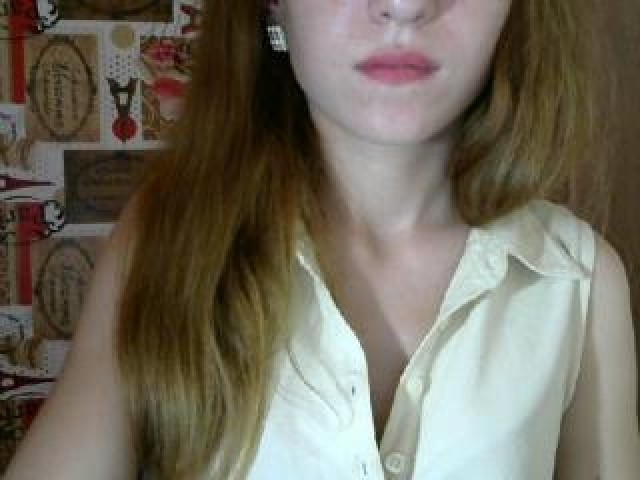 Hotgirll7 Caucasian Webcam Model Teen Female Green Eyes Redhead Tits