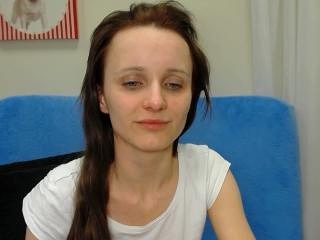 AlisonLIVE Female Straight Shaved Pussy Blue Eyes Blonde Webcam Model