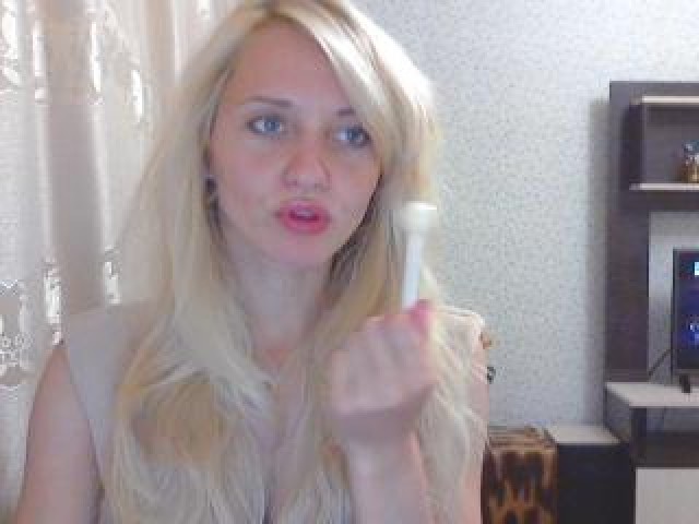 NancyDi Pussy Medium Tits Webcam Webcam Model Shaved Pussy Babe