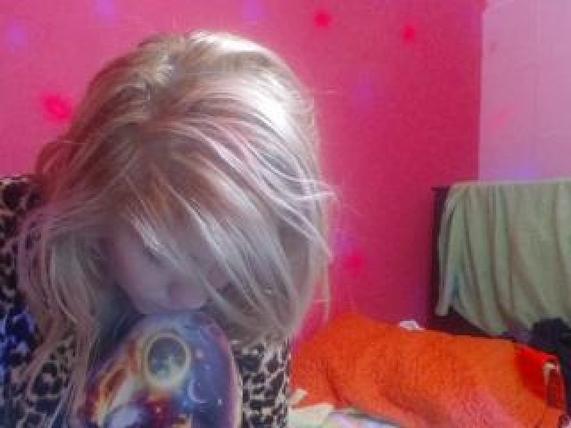 Jessismile23 Pussy Webcam Model Webcam Shaved Pussy Tits Blonde