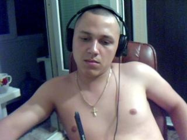 Rabbit1745 Brunette Middle Eastern Brown Eyes Gay Teen Webcam Model