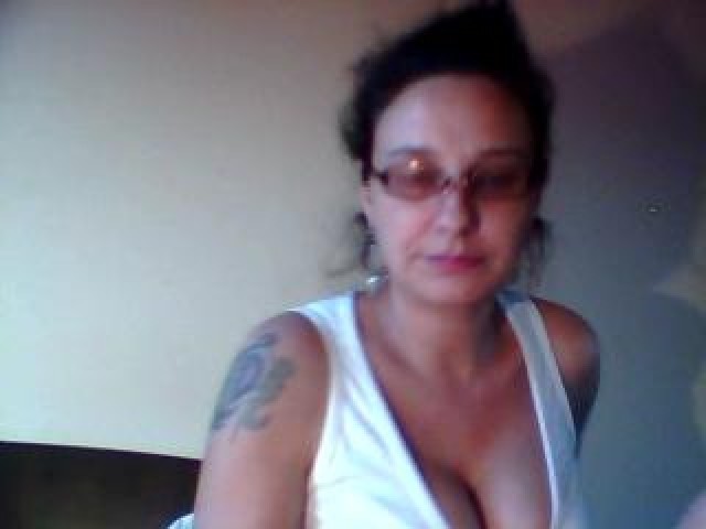 Cosminababy Latina Babe Female Webcam Brown Eyes Webcam Model