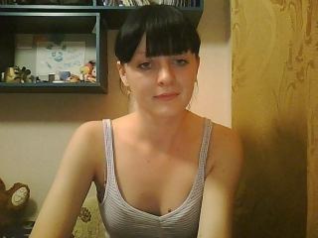 Intinra Webcam Model Teen Blue Eyes Female Middle Eastern